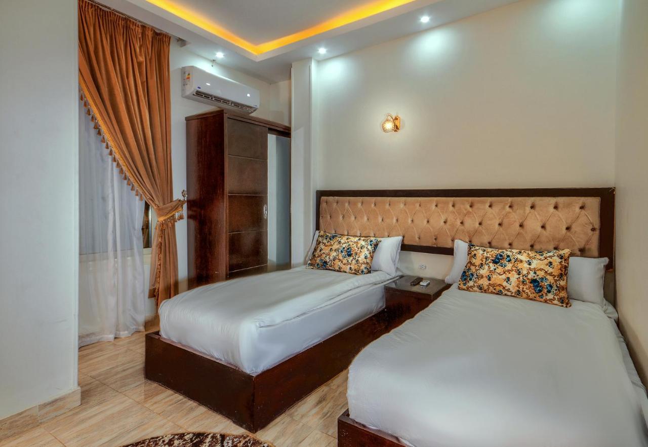 Tut Pyramids View Hotel Kafrat al Jabal Luaran gambar