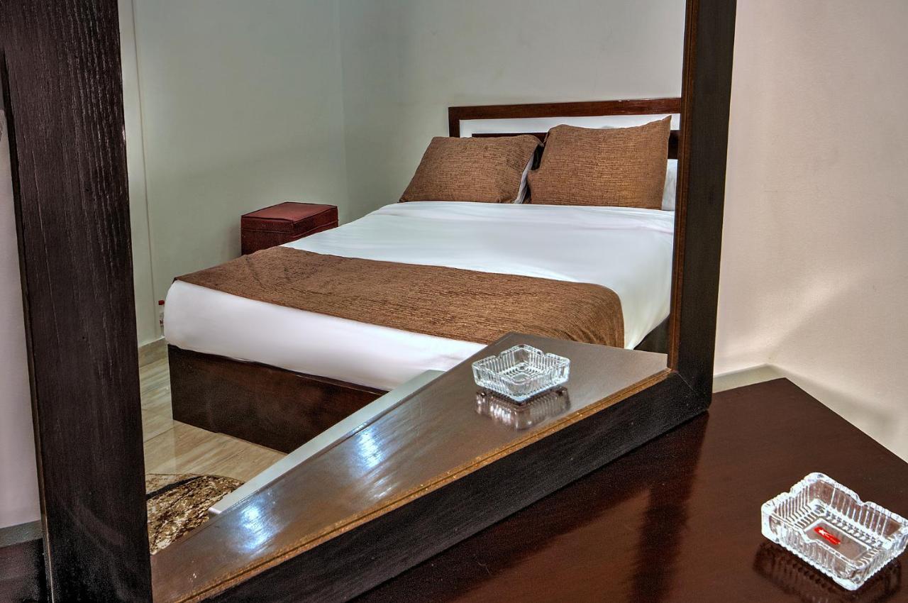 Tut Pyramids View Hotel Kafrat al Jabal Luaran gambar