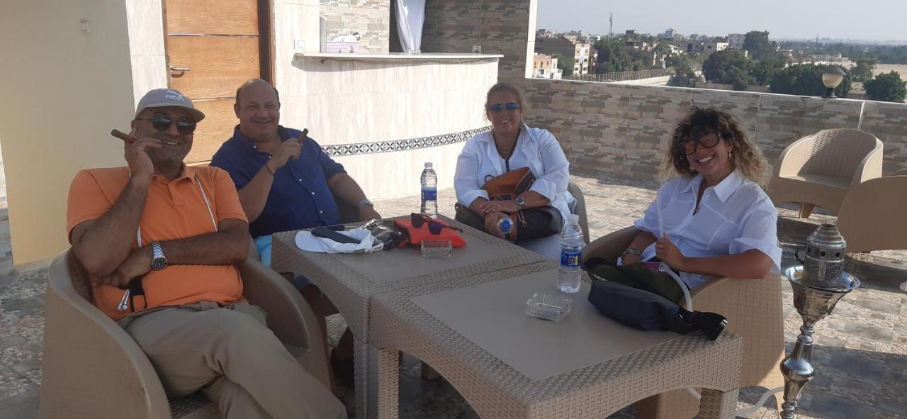 Tut Pyramids View Hotel Kafrat al Jabal Luaran gambar