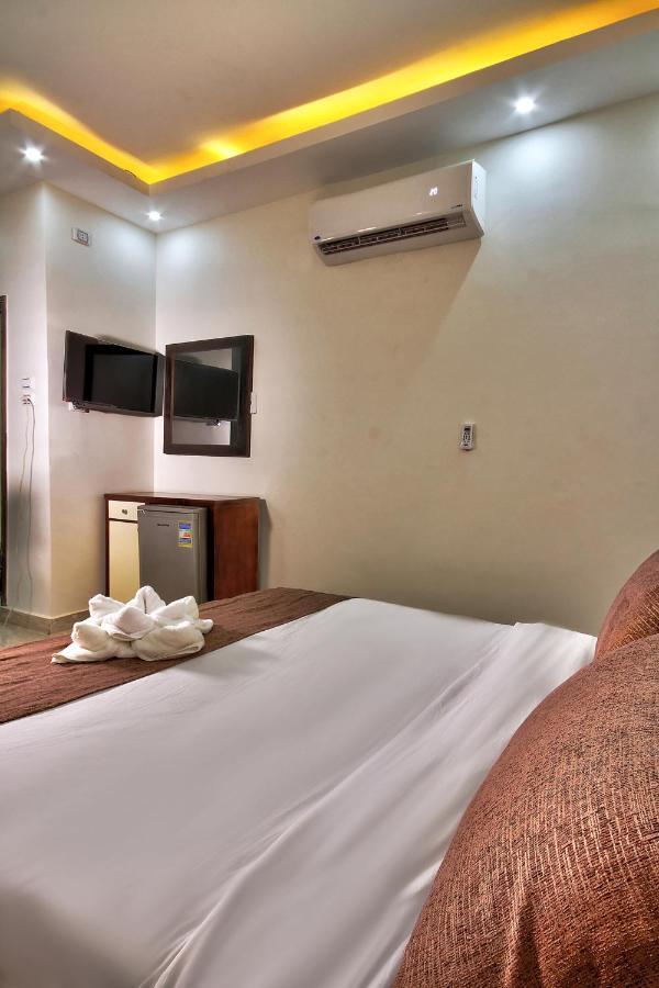 Tut Pyramids View Hotel Kafrat al Jabal Luaran gambar